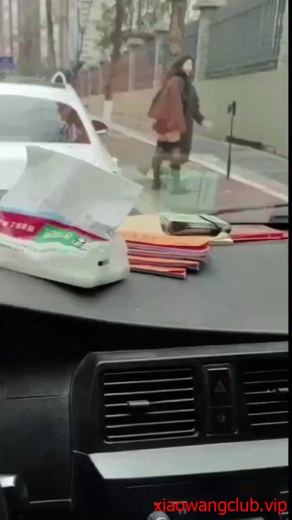 现在直播都这么乱了吗？还有没有王法？