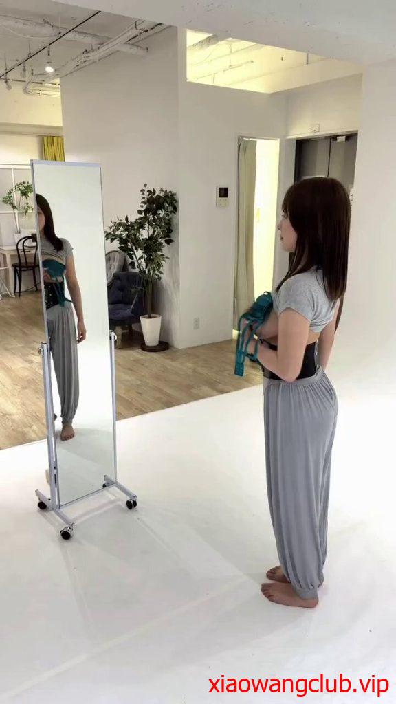 过年了 给大家跳一段助助兴