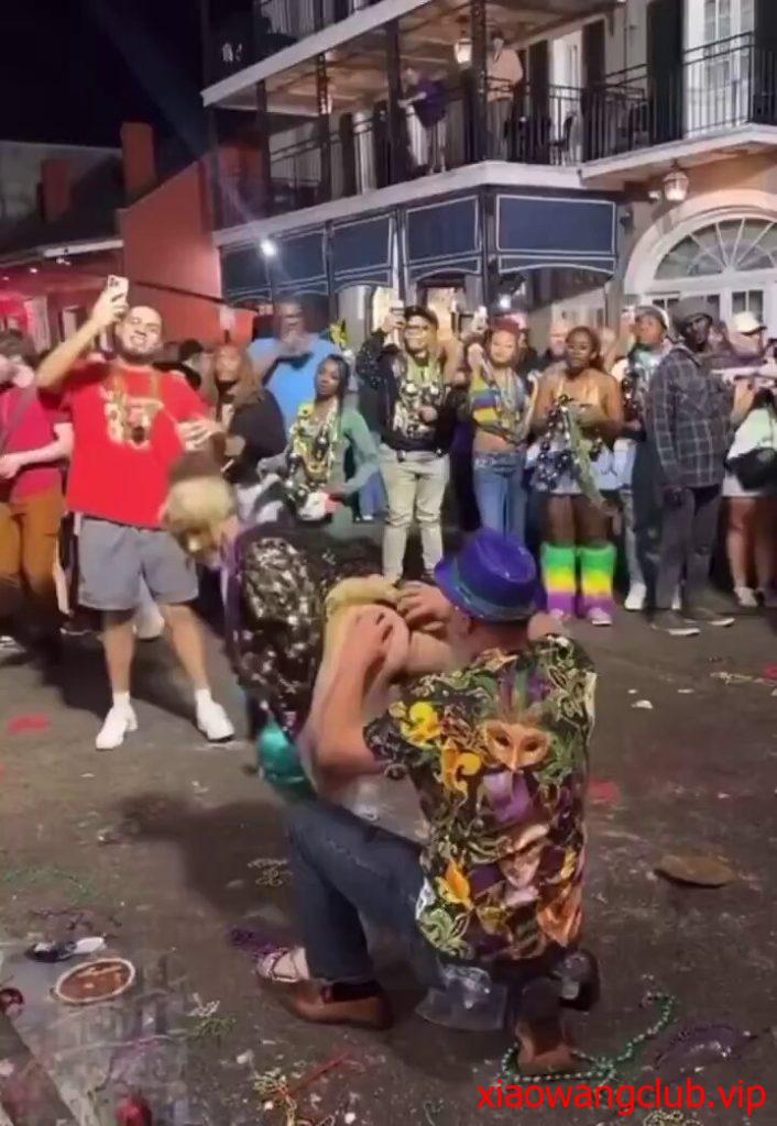 还是国外人会玩