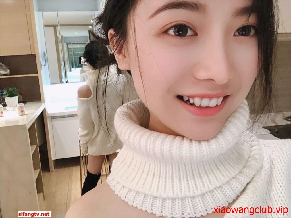 《百度云泄密》白嫩小美女和前男友酒店开房啪啪被渣男分手后曝光