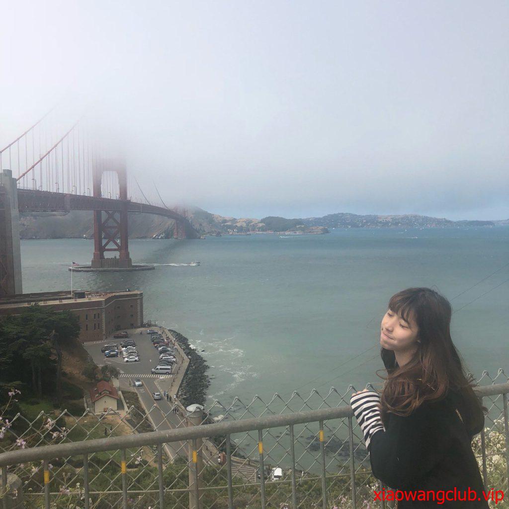 《情侣泄密》周末出来兼职赚零花钱的美女校花遭曝光