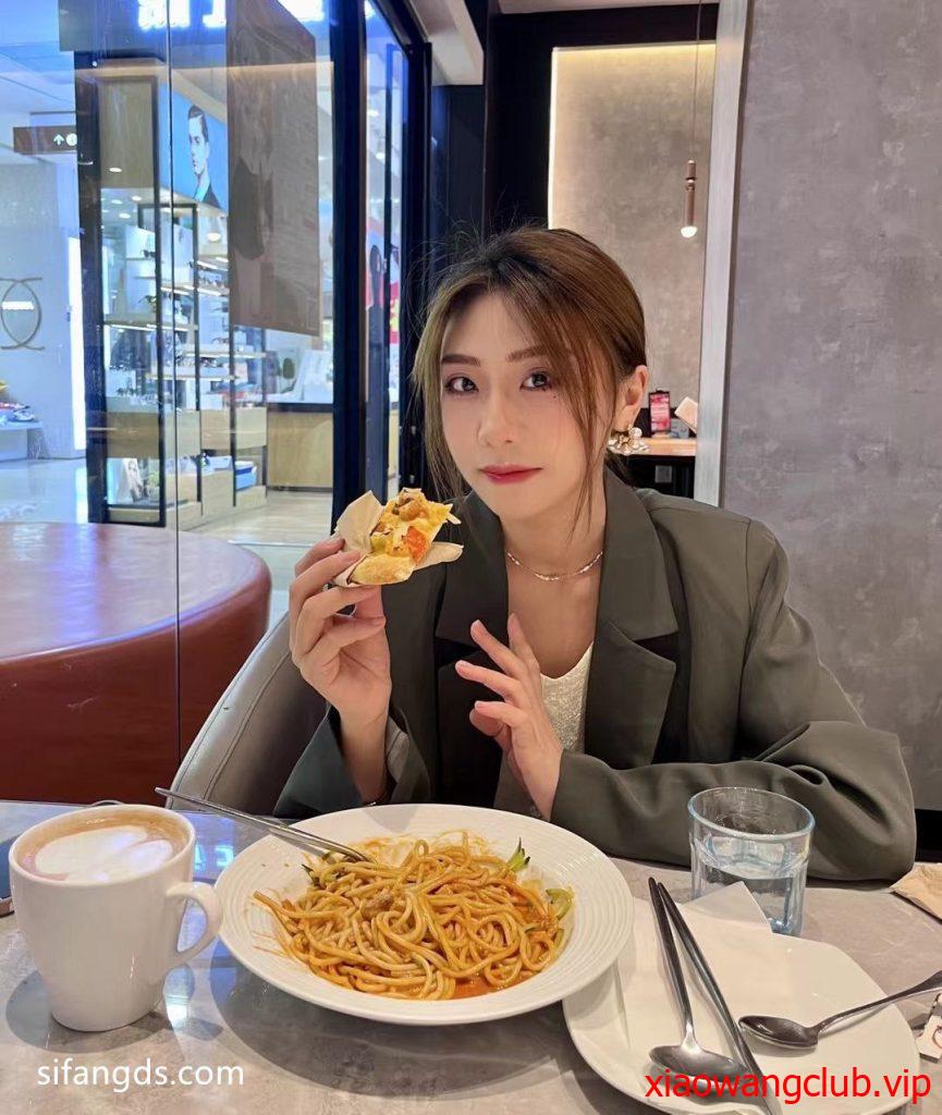 《百度云泄密》南京大学大二美女和男友之间的秘密被渣男毕业后曝光