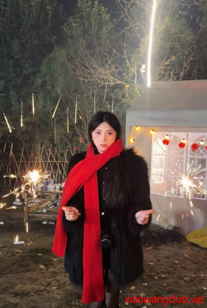 云盘高质露脸泄密，网红脸阿黑颜反差婊，人前气质高贵，私下实为金主母狗，轻调性爱各种高潮脸1