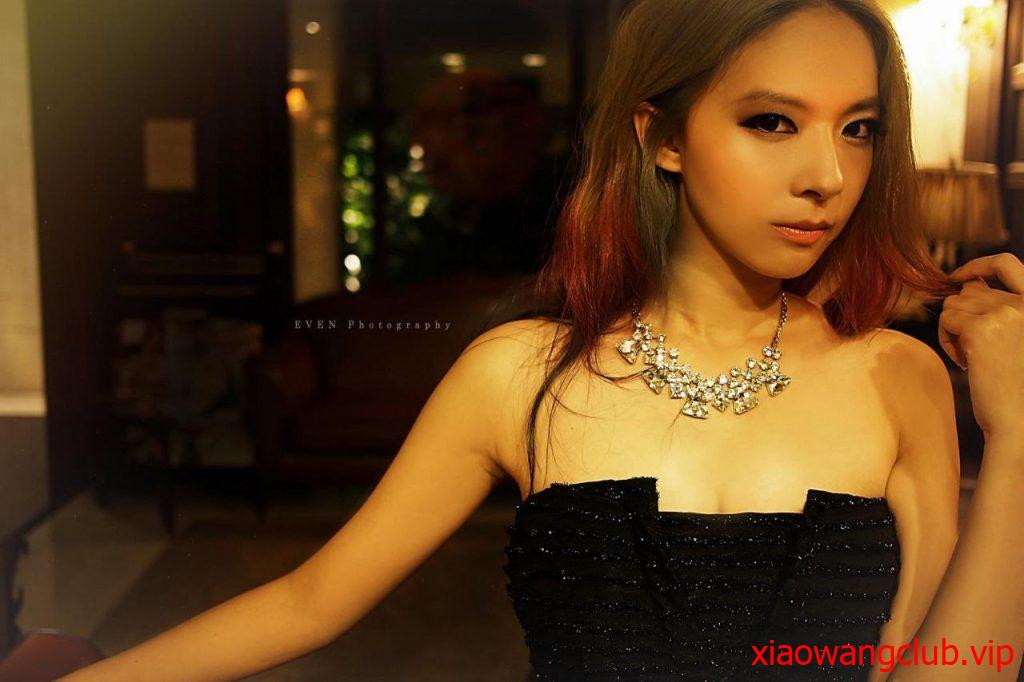 《情侣泄密》清纯小妹和渣男分手后私密视频被曝光