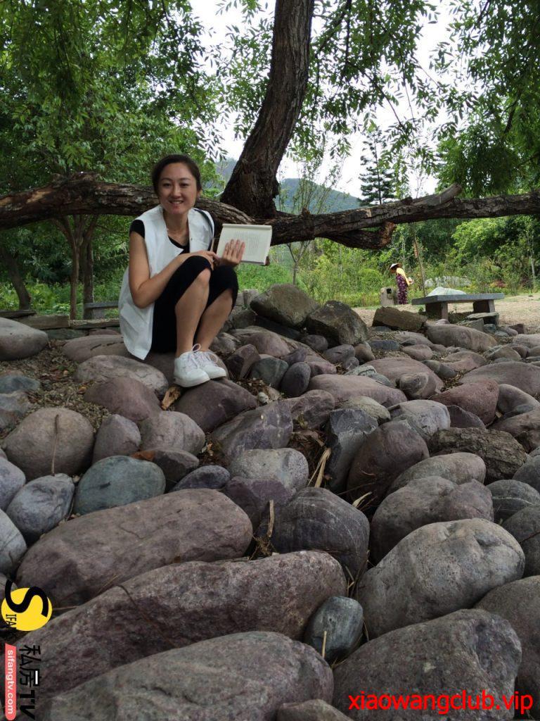 泄密良家少妇控必备！风韵犹存如狼似虎的年纪，与公司离异【石姐】的那些性事，知性放得开还能玩SM调教