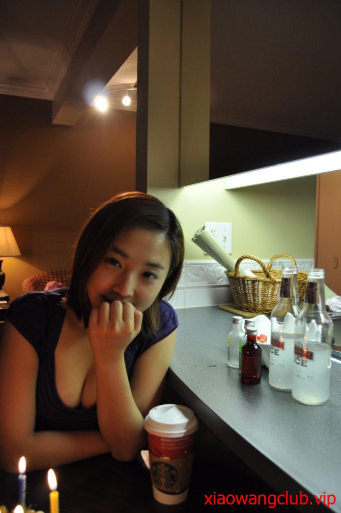 我最喜欢的日韩情侣自拍 高颜值韩国情侣性爱大战，超爽亲吻，超棒狂艹，简直爽翻了！