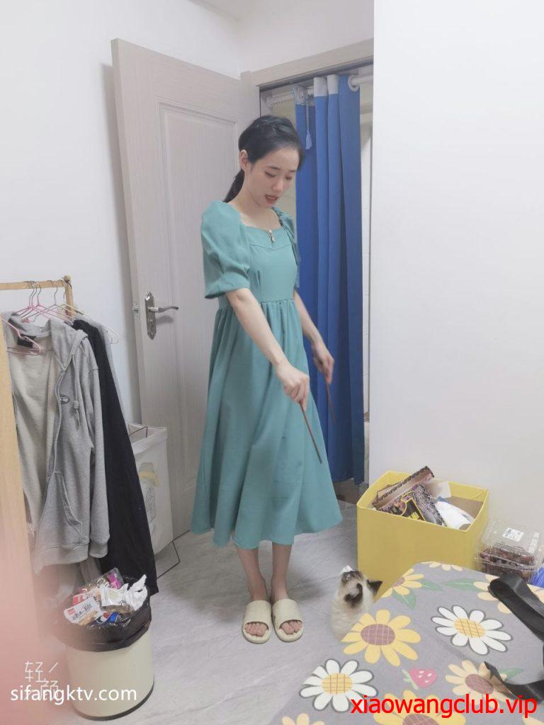 极品小情侣私拍流出✅大长腿跨在大鸡鸡上 全自动模式火力全开，能让女人驯服在胯下 不需要花言巧语！被调教成小母狗